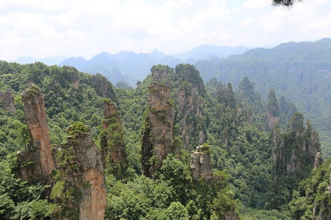 Top Zhangjiajie Mini Group Tour: Glass Bridge & Tianmen Mountain - Why the small group changes the experience