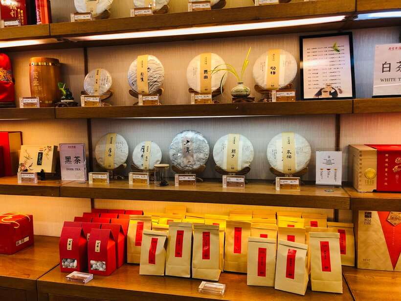 Traditional Chinese Tea Ceremony Experience - The ritual behind the cup