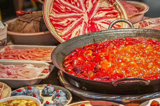 True Taste of Chongqing: Offbeat Walks & Hotpot in One Day - Luohan Temple offers a second religious view