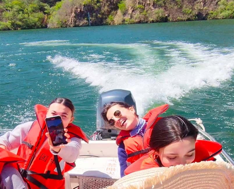 Water-Great Wall Odyssey: Hike & Cruise One Day Tour - How the Five Hours Usually Work