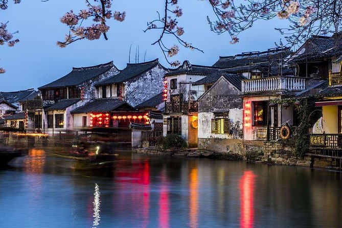 Wuzhen and Xitang Water Town Private Full Day Trip from Shanghai with Lunch and Dinner - How the two towns compare