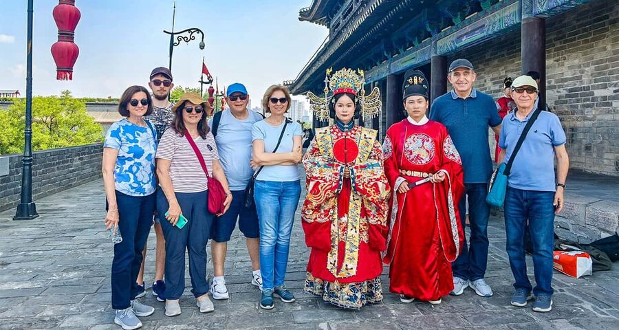 Xi'an: Terracotta Army, Lunch, City Wall, Pagoda, Bazaar - Why the Terracotta Army deserves the full morning