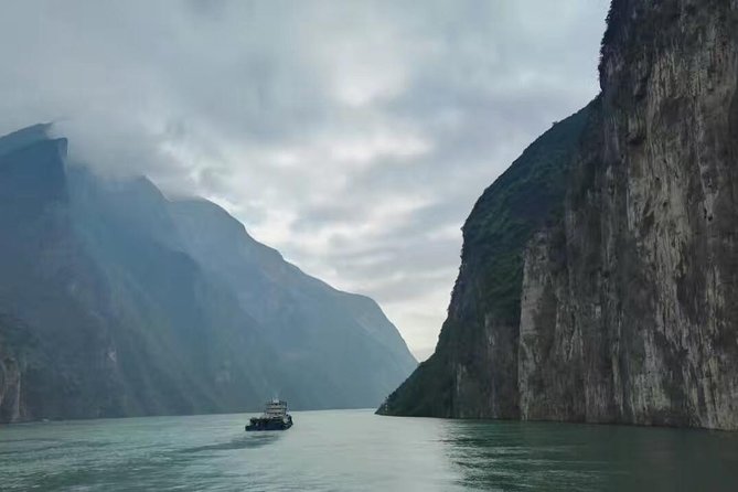 Yangtze River Cruise from Yichang to Chongqing Upstream in 5 Days 4 Nights - Why five days on the Yangtze works so well