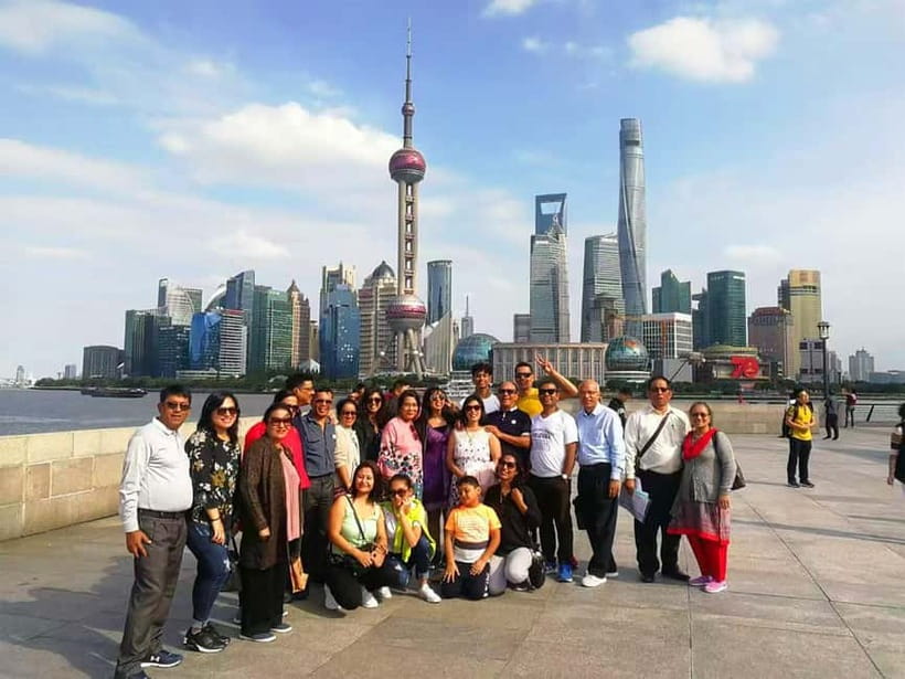 Yu Garden, Old Street, Bund & Zhujiajiao Water Town Bus Tour - Chenghuang Miao Old Street and the tea stop