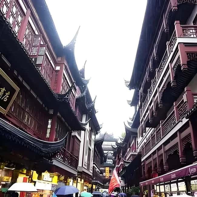 Yu Garden, Old Street, Bund & Zhujiajiao Water Town Bus Tour - Returning to Shanghai and finishing at the Bund