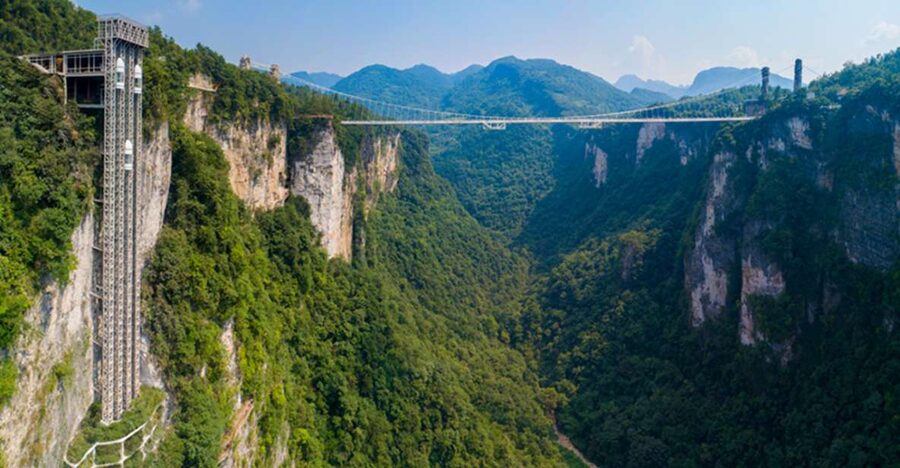 Zhangjiajie National Park: 2-Day Guided Tour w/ Glass Bridge - Crossing Zhangjiajie Grand Canyon’s glass bridge